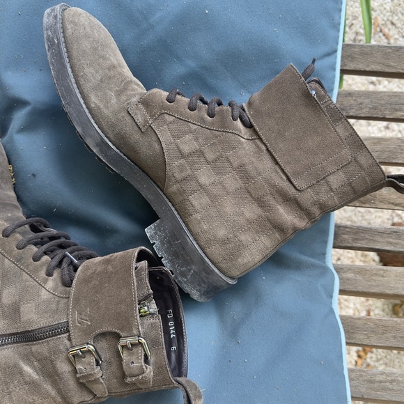 Authentic Louis Vuitton combat  Boots - Picture 7 of 10